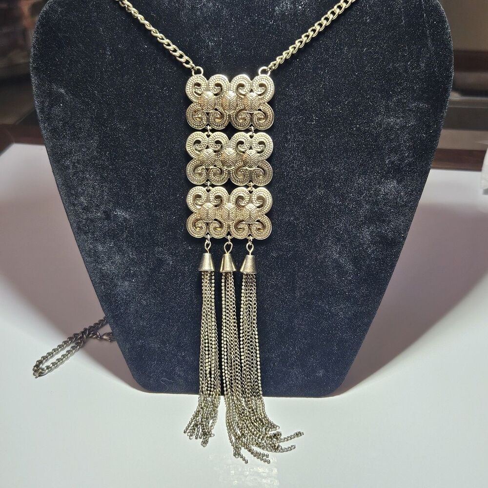 Large Gold Tone Tassel Articulated Statement Necklace 36" - Picture 1 of 15